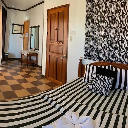 Apartelle de Gabrielle Coron Extérieur photo